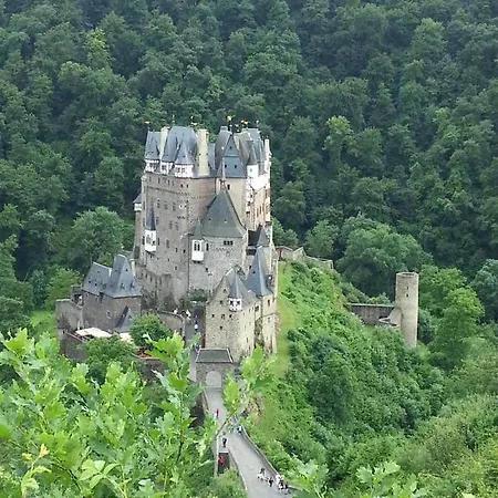 Schoene Aussicht Am Wasserturm アパート Kurtscheid